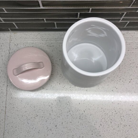 Baby Pink, Yellow and White Stoneware Jars with Sealed Lids – Set of 2 - Picture 4 of 9